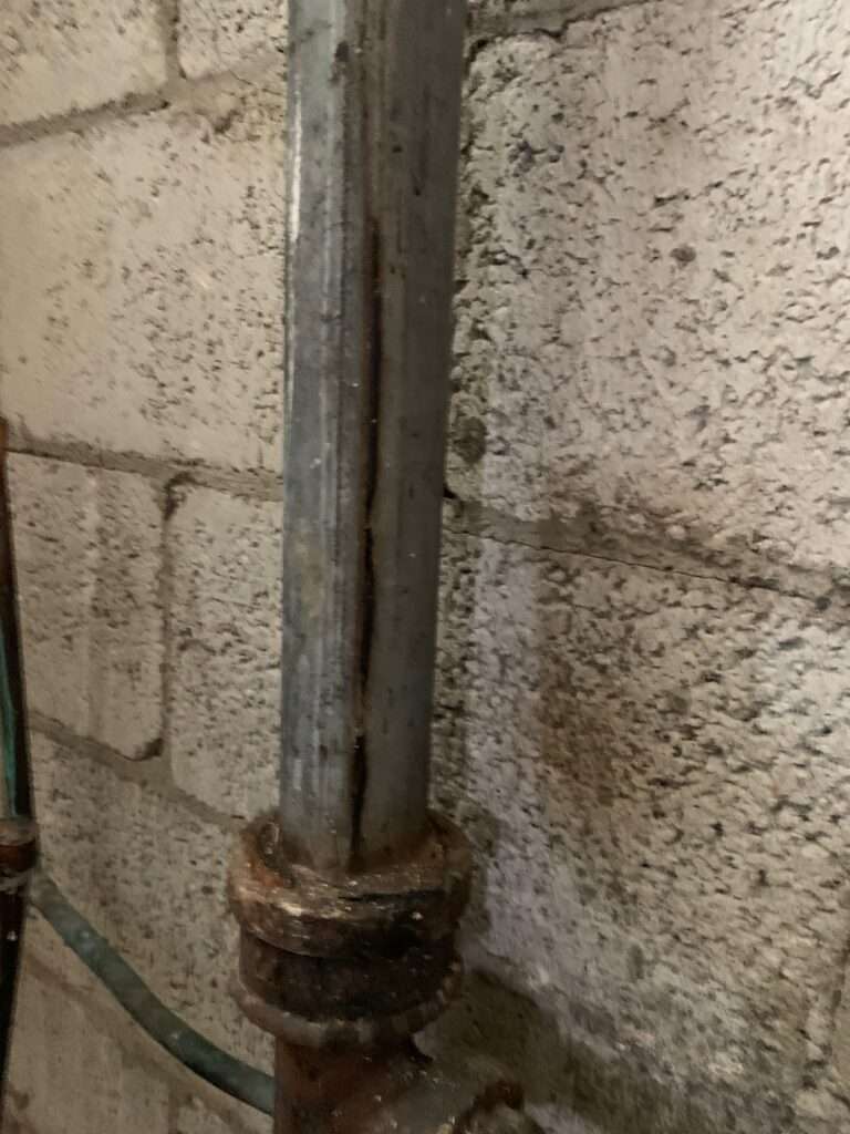 cast iron pipe leak